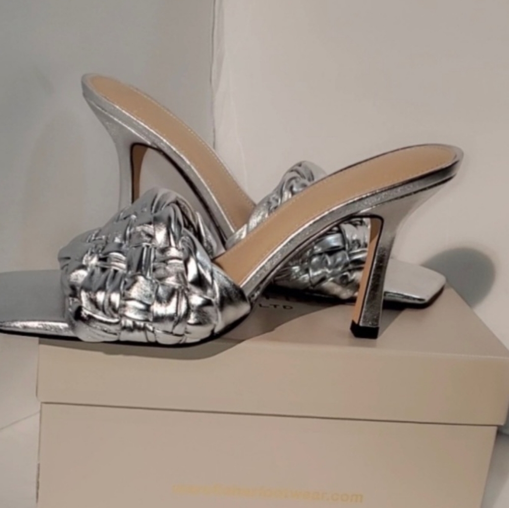 Marc Fisher LTD Draya Braided Sandal (Women)Size 7.5M Silver metallic leather c - Picture 10 of 10